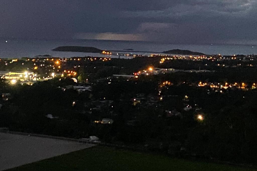 Ocean View Oasis, Coffs Harbourアパートメント エクステリア 写真